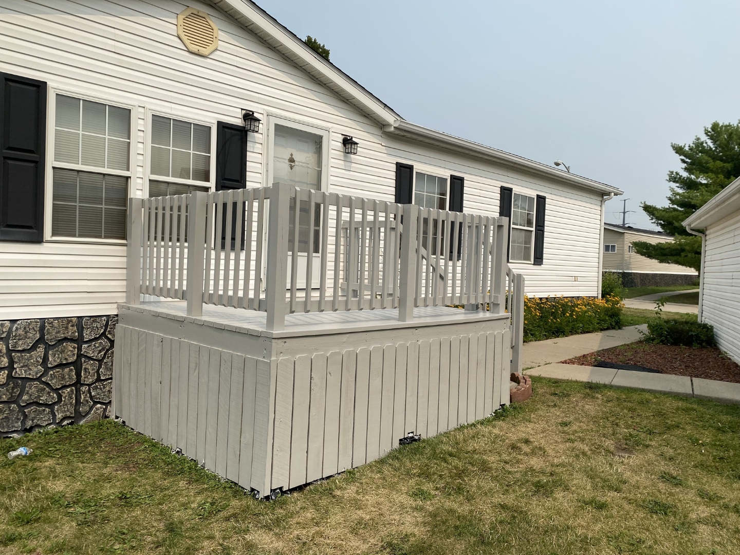 Small deck finished