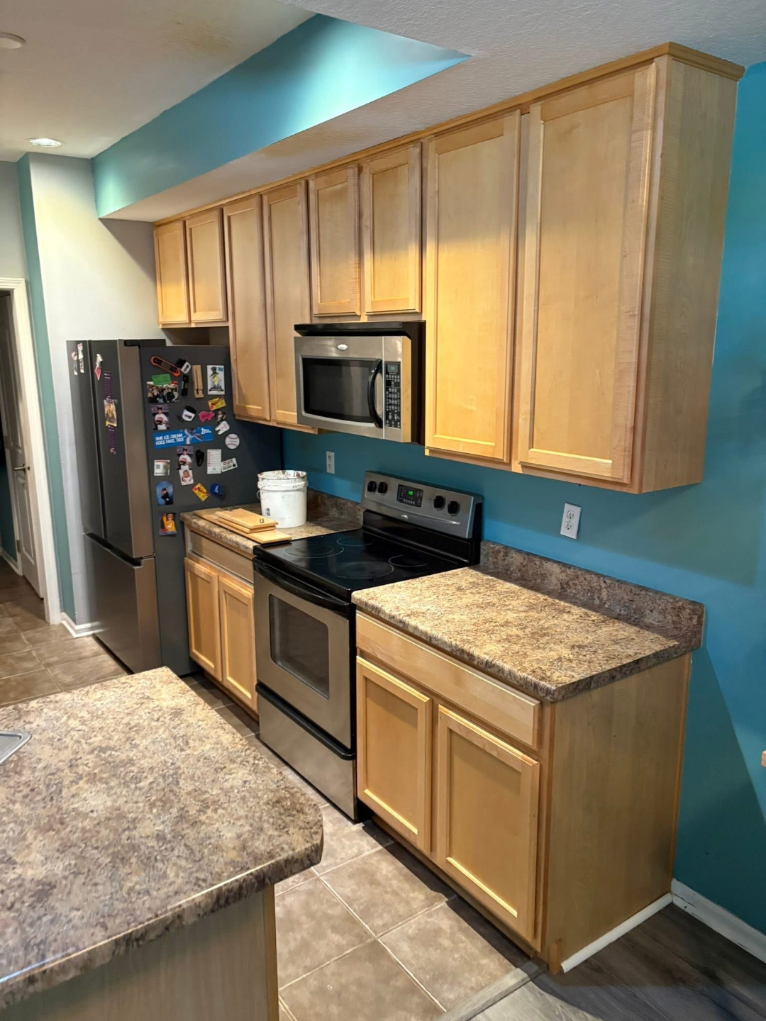 Kitchen before cabinet replacement Iowa